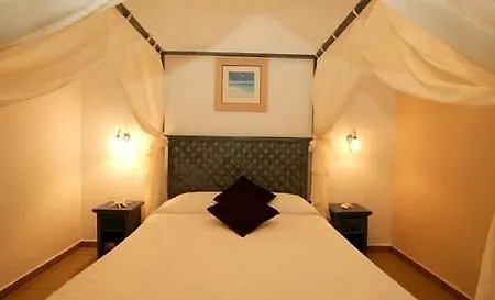 Sofia Santorini 피로스테파니